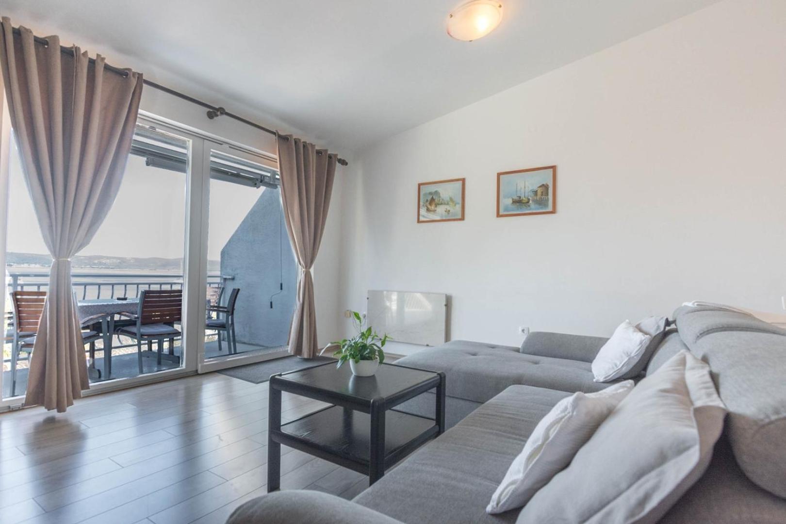Apartment Rajna บีโอกราดนาโมรู ภายนอก รูปภาพ